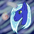 Genderswapped Poseiden with an apple